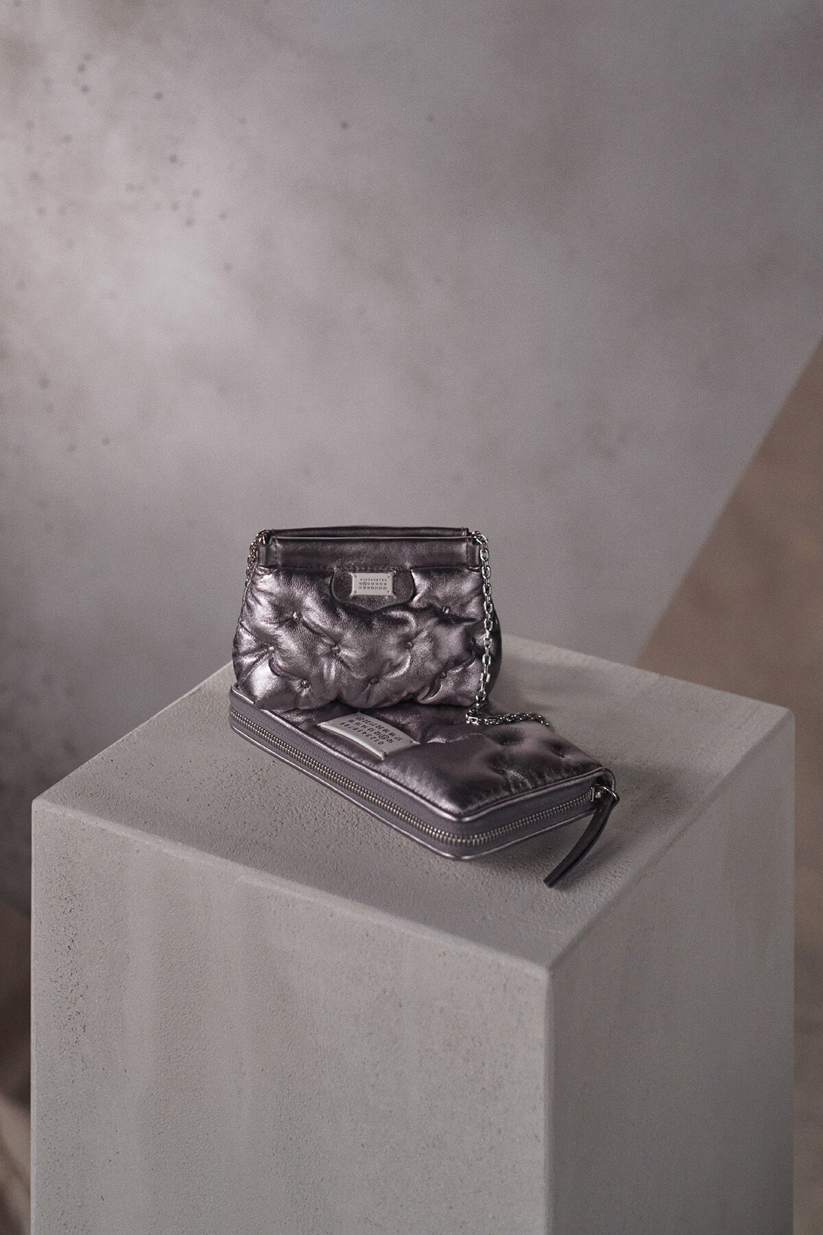 ロゴ入り シルバーカフ ブレスレット | Maison Margiela