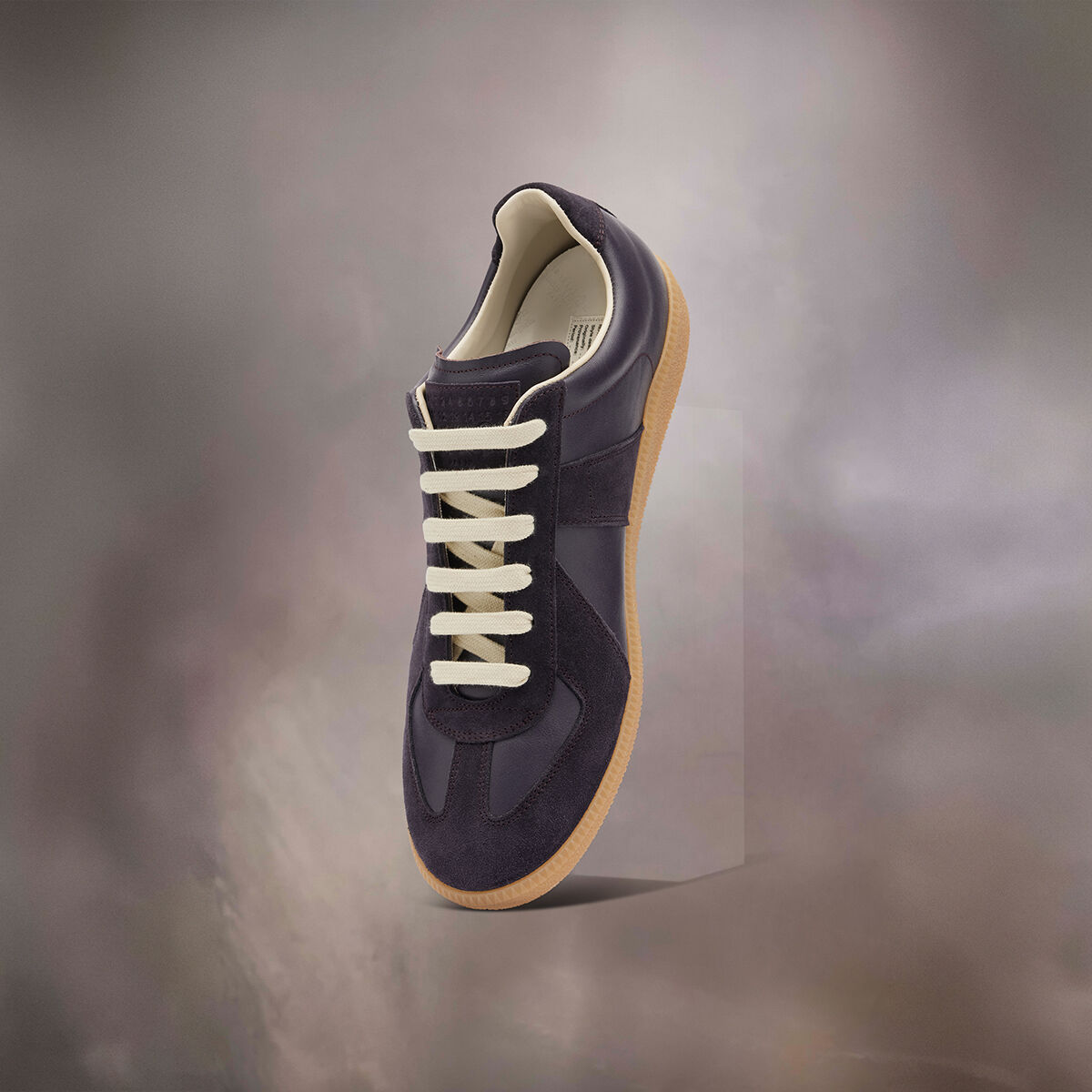 Black maison margiela sneakers top