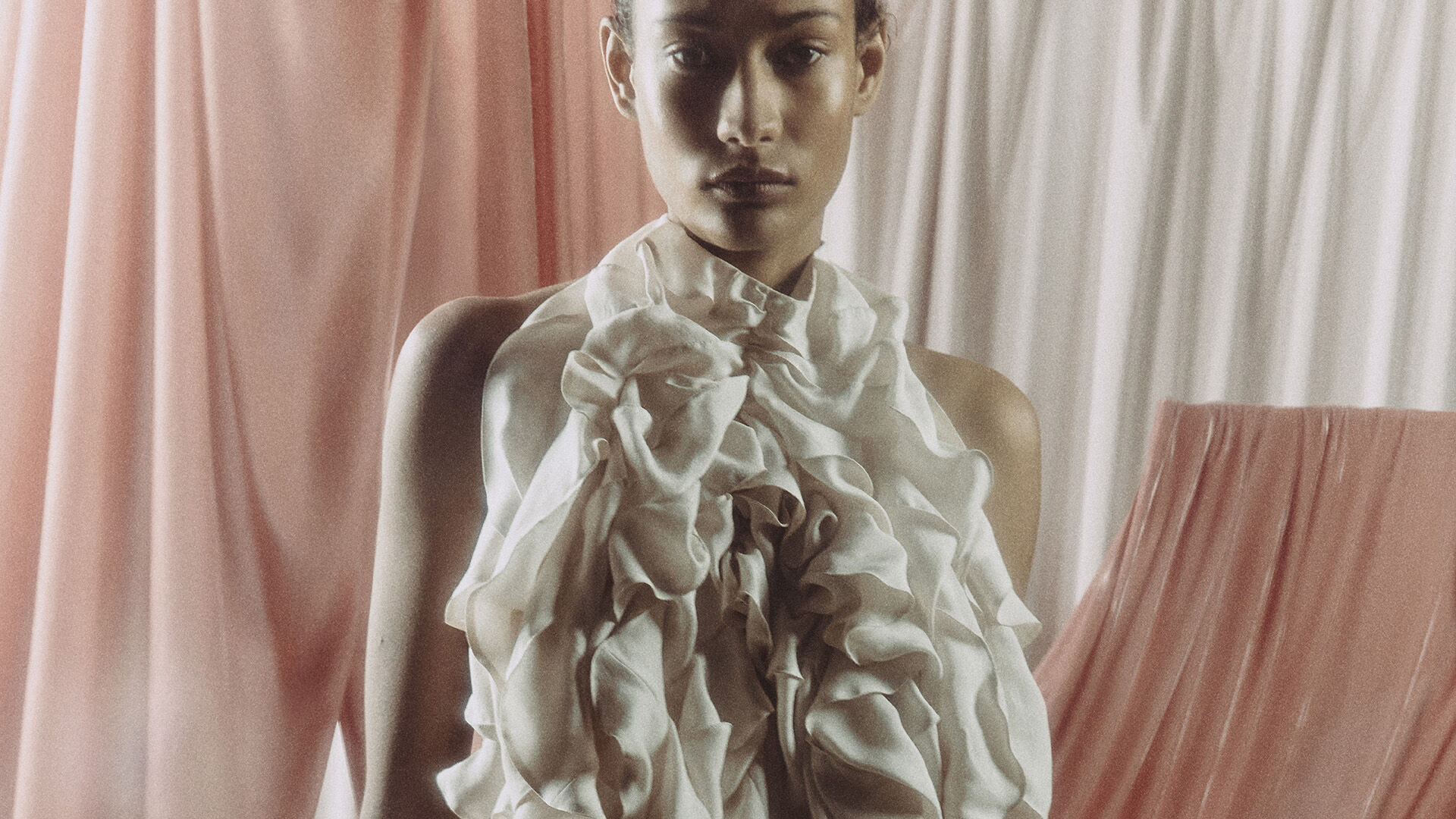 Martin Margiela 1周年記念パーティー ピンバッジ 5周年記念ピンバッジ（18Kメッキ） | Tubassadorsオンラインショップ
