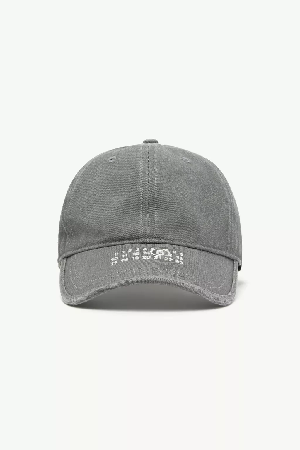 S52TC0070_M13318_858_L.webp?sw