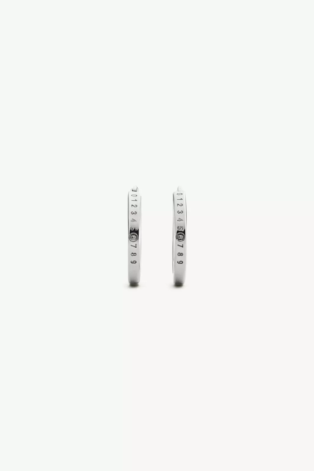 ナンバリング フープピアス