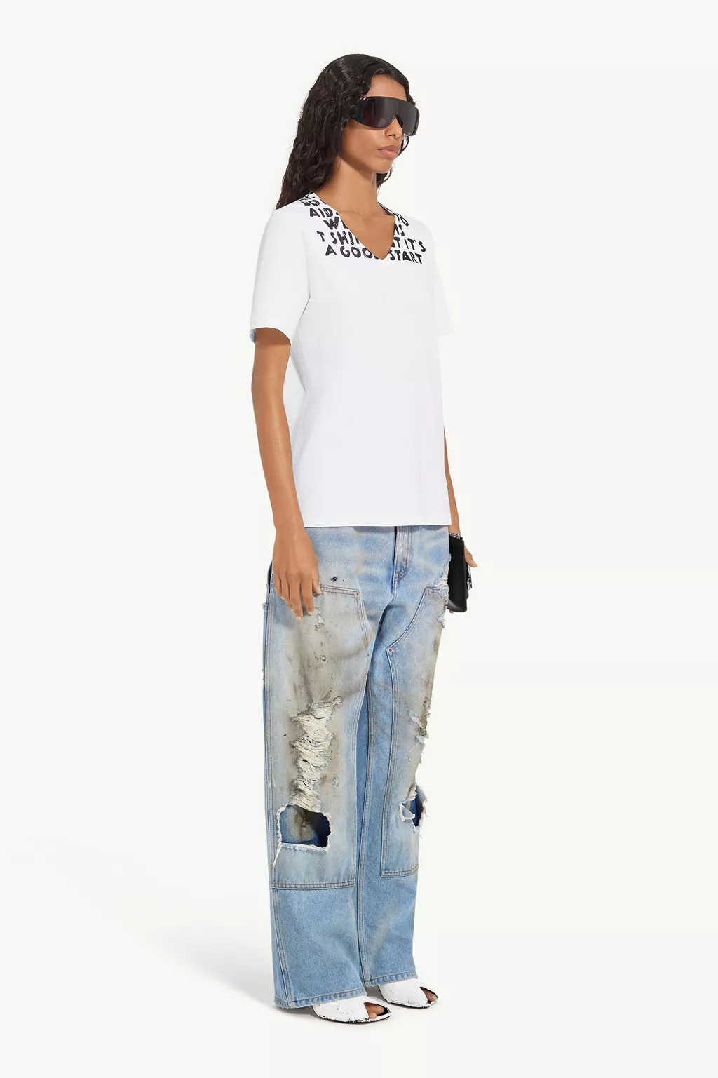 Vネック SIDA Tシャツ