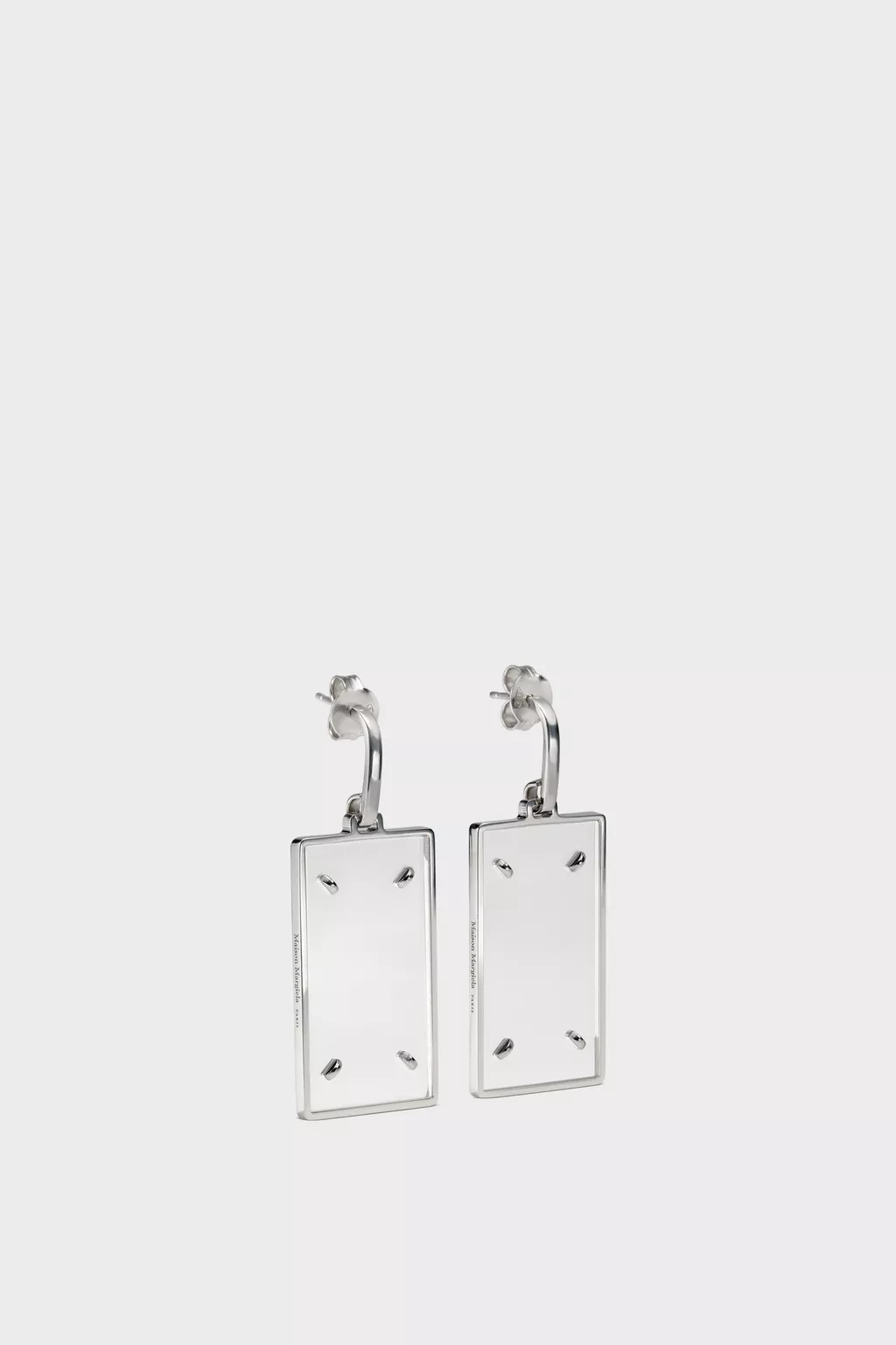 4ステッチ ピアス グレー | Maison Margiela公式