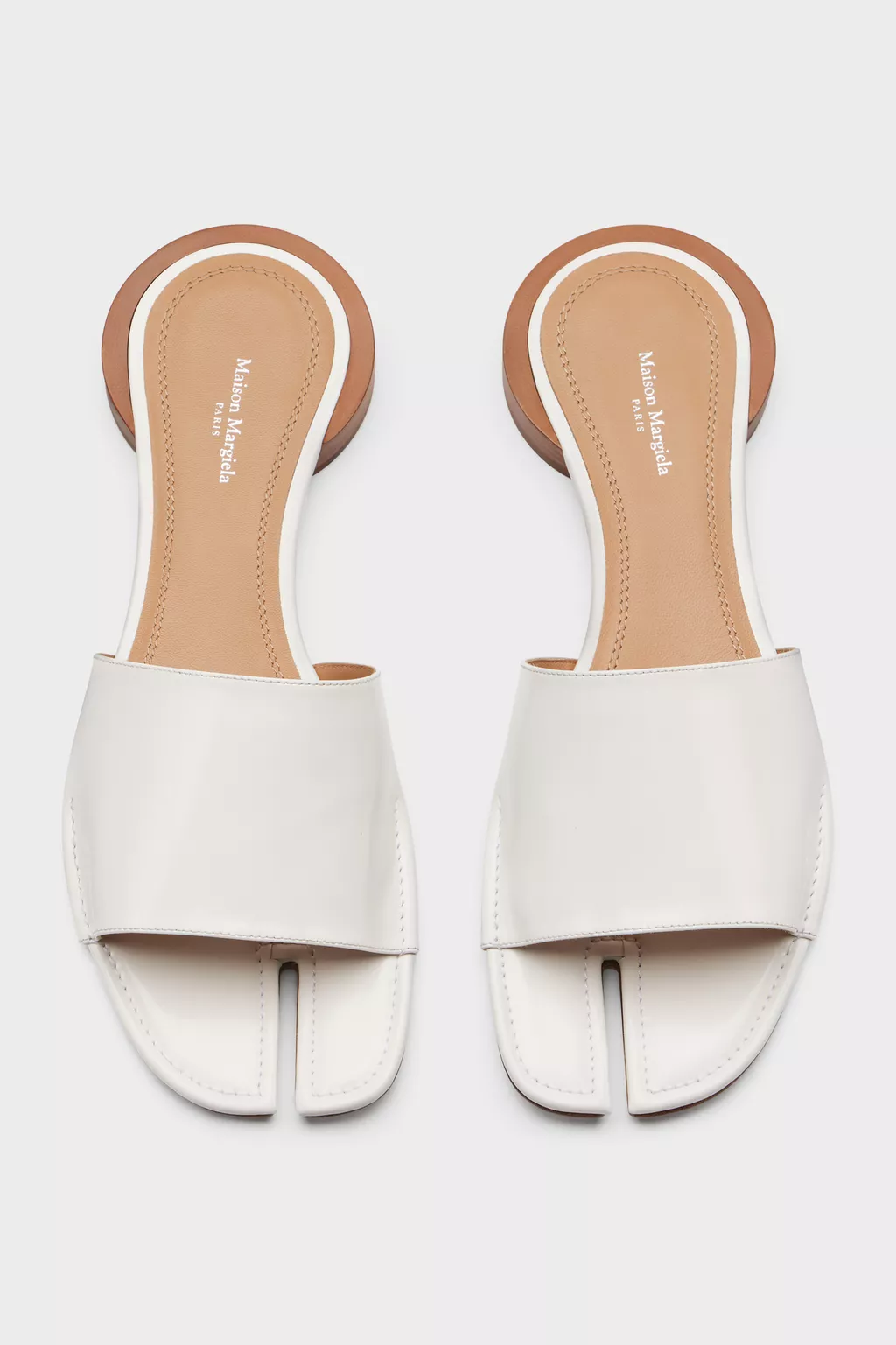Maison Margiela Tabi サンダル ホワイト 40 White Tabi Flat Mule | Maison Margiela Official