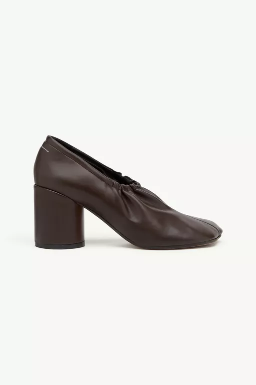 Elasticated Anatomic pumps