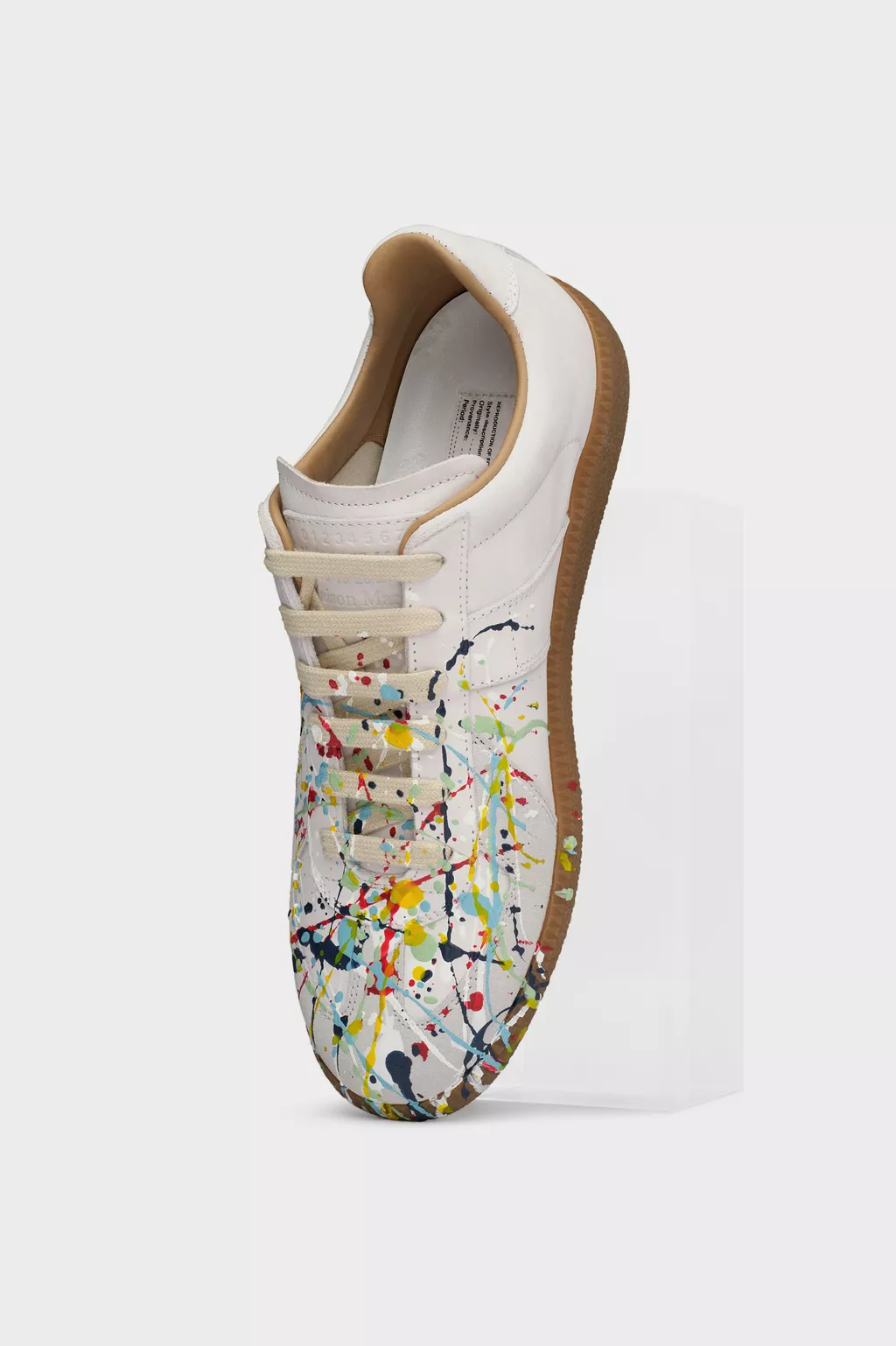 Maison Margiela 足袋スニーカー ペイント 37 S57WS0240_P1892_961_shoppingfe