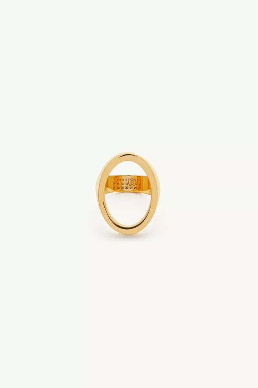 Chevali&egrave;re ring