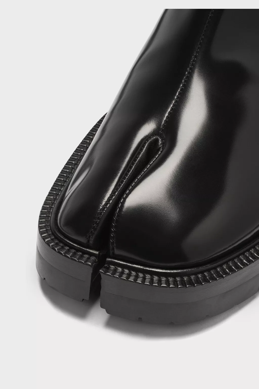 Black Tabi Chelsea boot | Maison Margiela Official