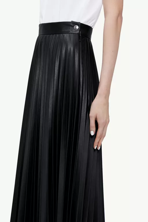 Pleated skirt - Skirts