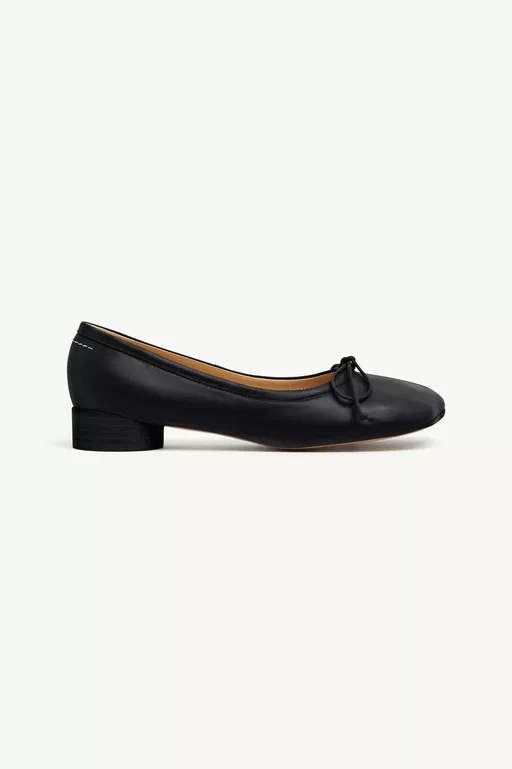 Black Leather Heeled Ballet Flats | MM6
