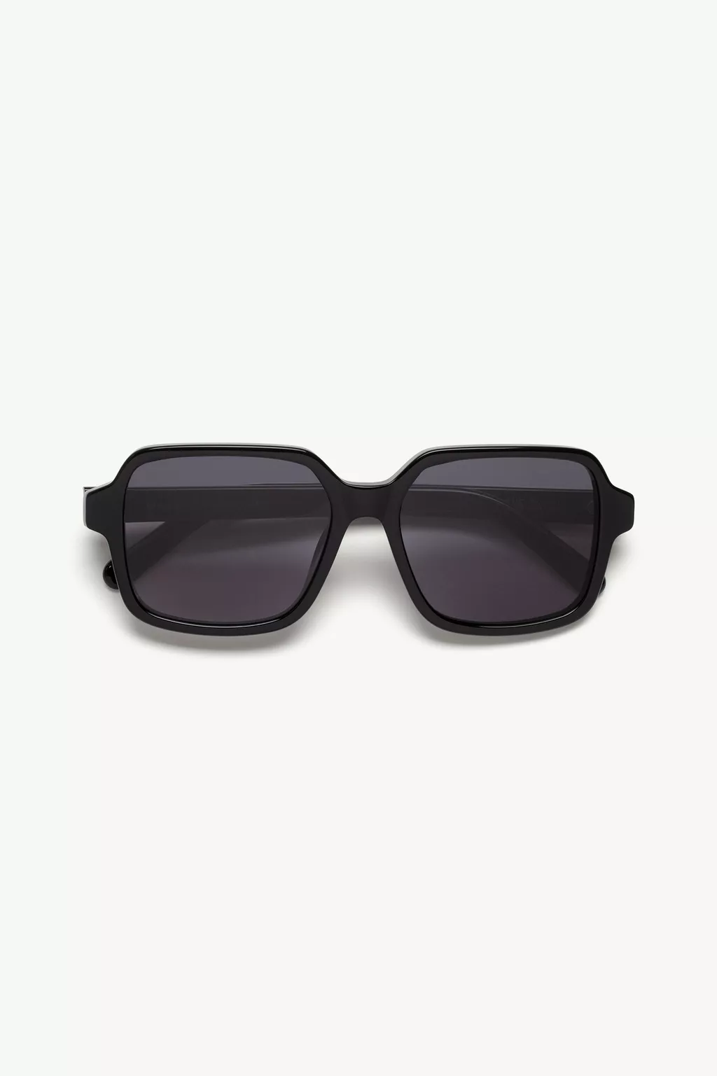 S28YC0003_M10141_900_L.webp?sw
