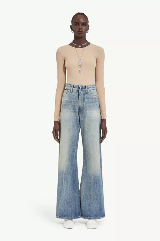 Oversized wide-leg jeans