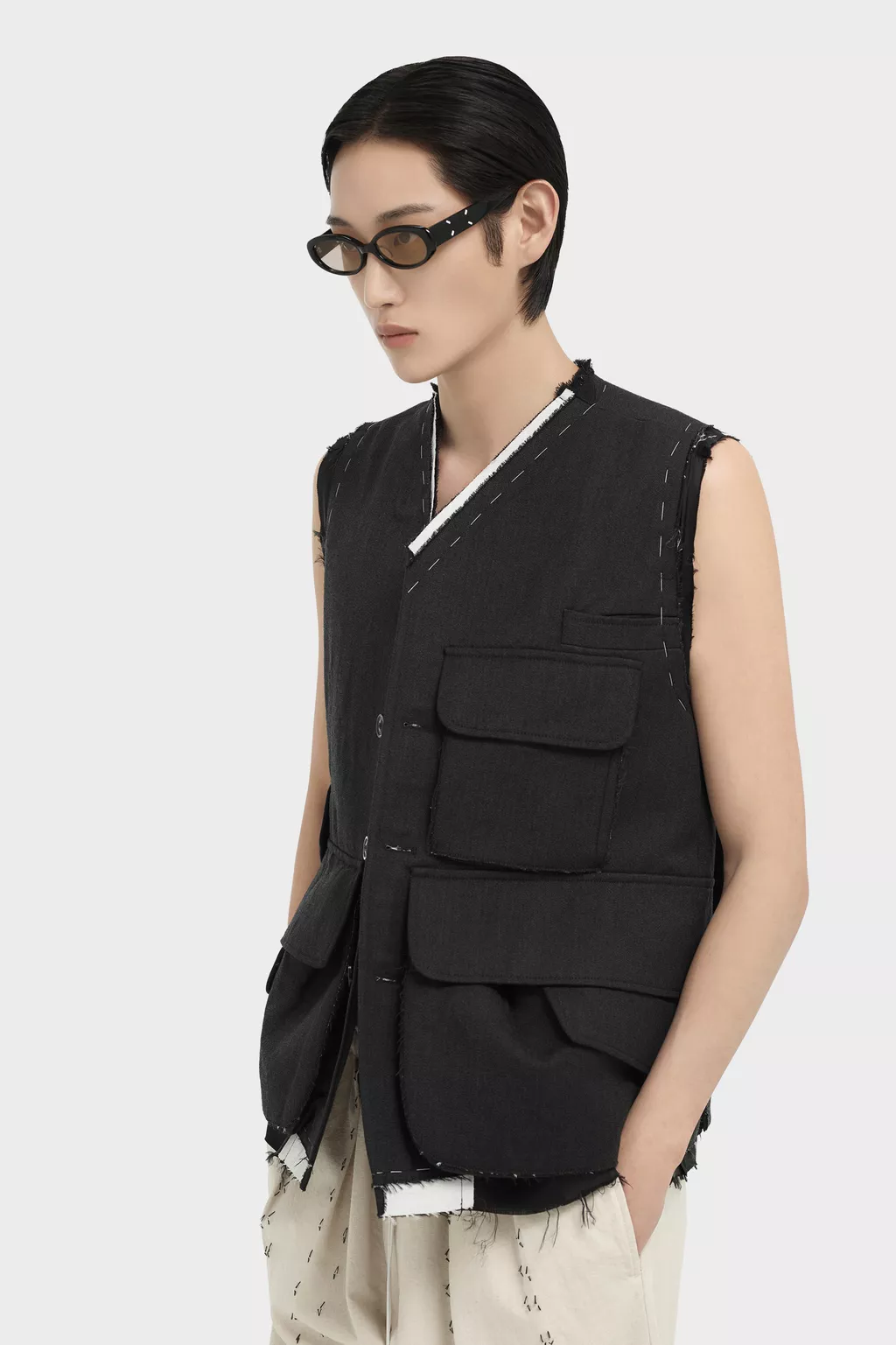 S33YC0076_M10076_962_S.webp?sw