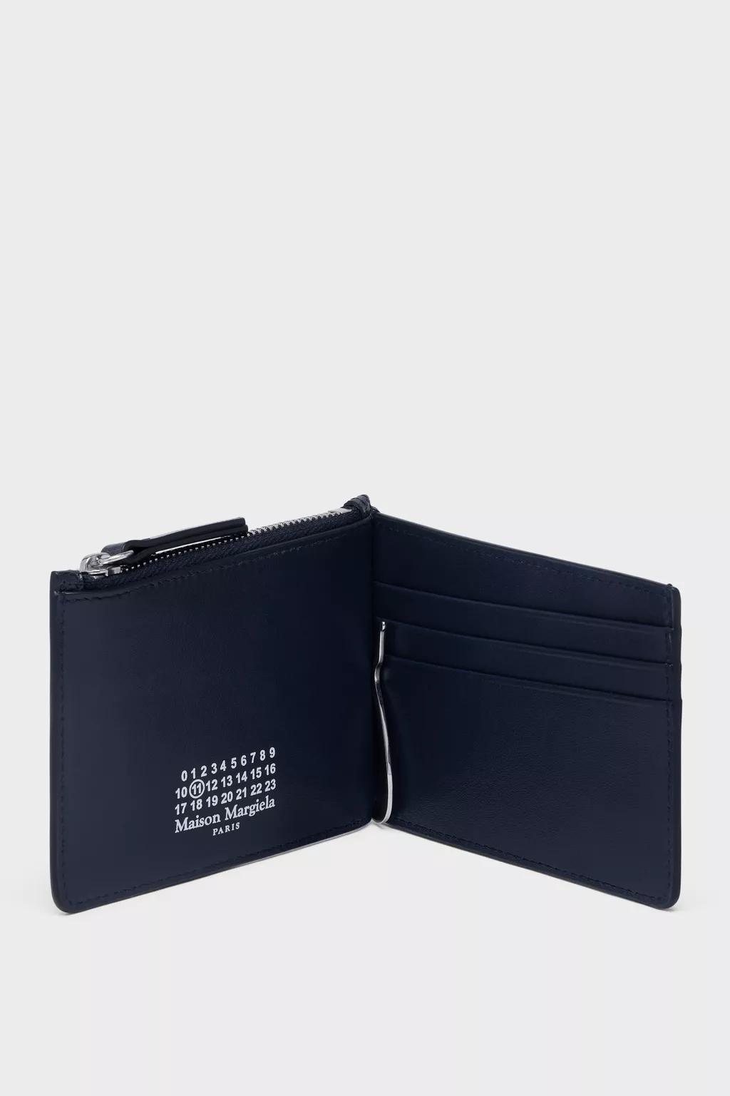 SA1UI0050_P9227_HB659_T.webp?