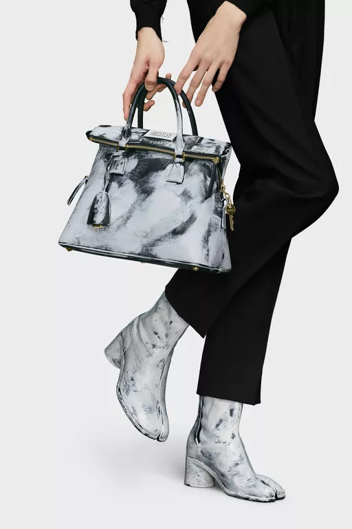 5AC Classique Bianchetto Medium - Shoulder Bags