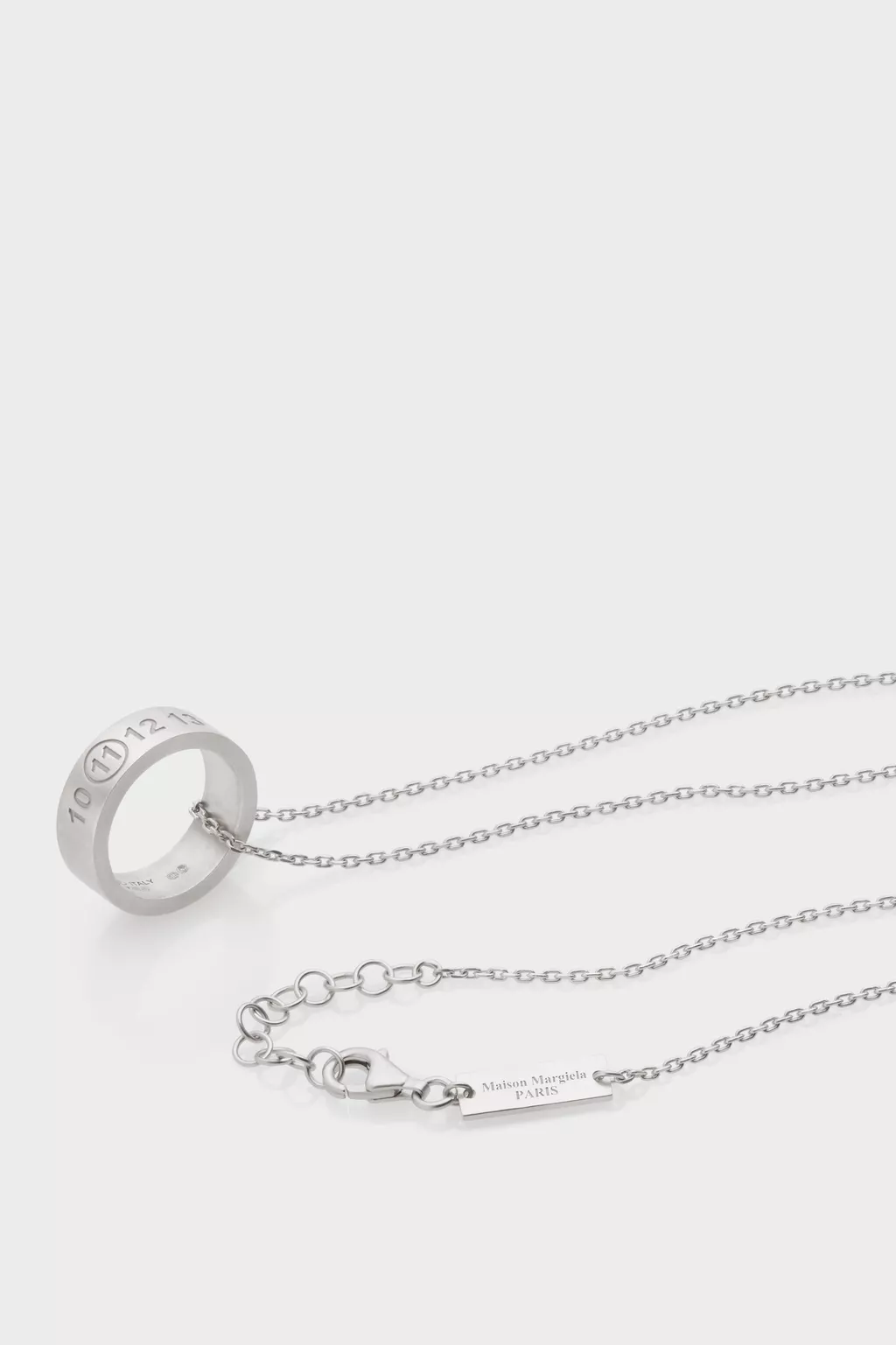 ここのえ期【Maison Margiela】初期IDネックレス SM1UU0065_P8863_101_R.webp?sw=