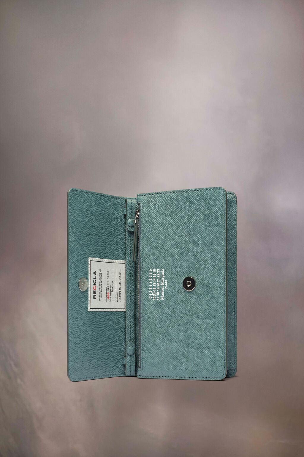 메종마르지엘라 레시클라 체인 지갑 SA3UI0008P5408T7046