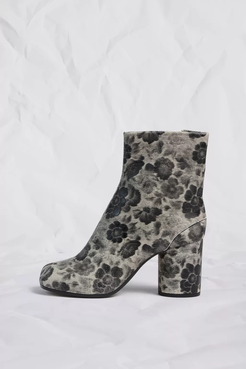 White and Black Tabi Ankle Boots Crackle Flower Print | Maison