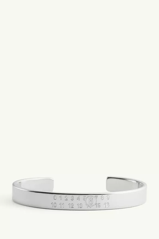 Minimalistischer Armreif mit Numeric Signature