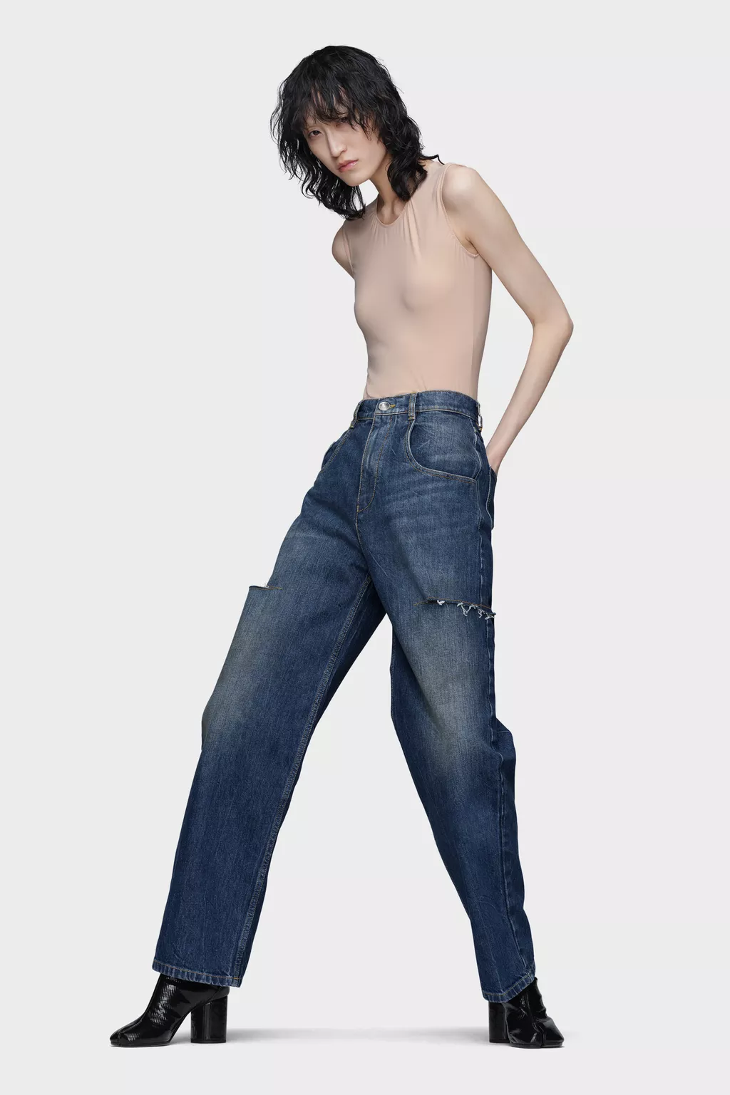 S51LA0051_M30016_963_S.webp?sw