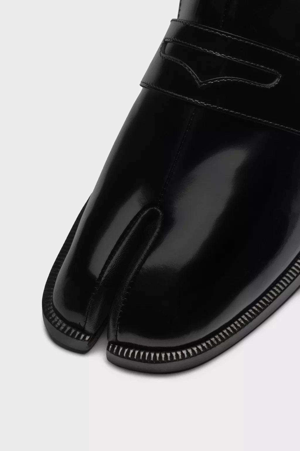 Black Tabi loafers | Maison Margiela Official