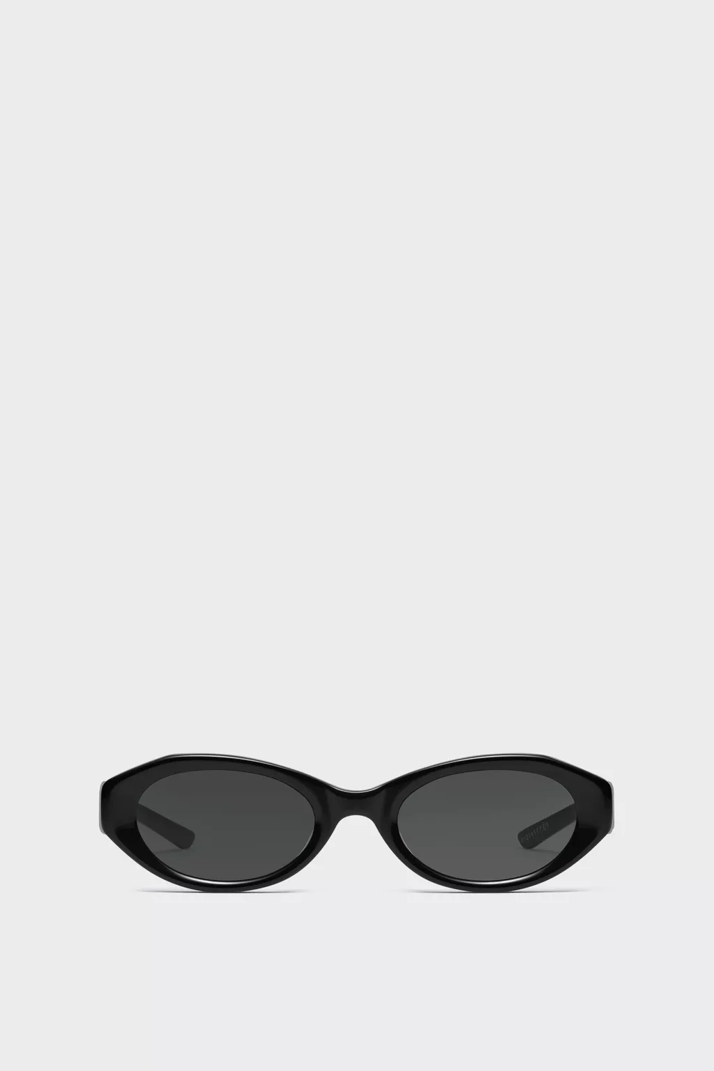 S33YC0061_M10073_961_F.webp?sw