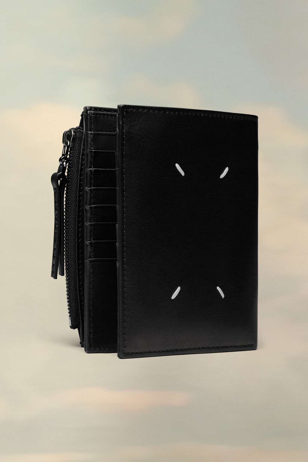 메종마르지엘라 가죽 지퍼 지갑 S55UI0289P1959T8013