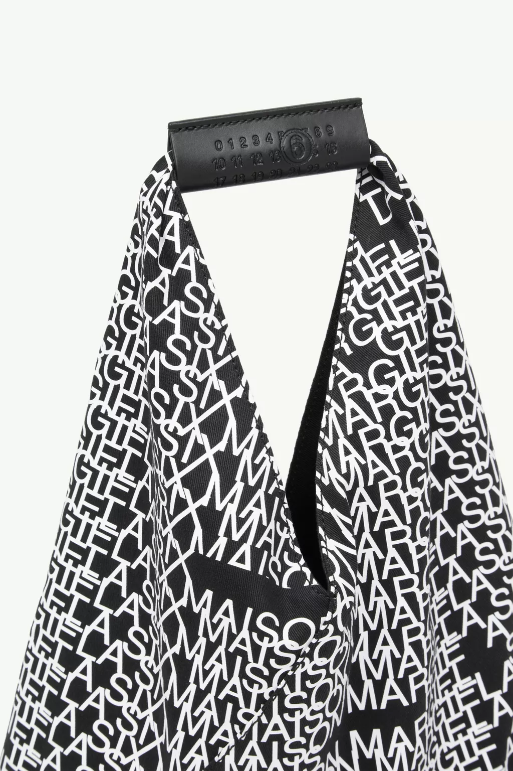 Black Japanese Bag Classic Small | MM6 Official