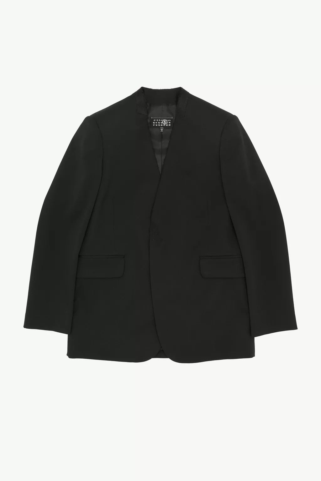 S52BN0137_M35153_900_H.webp?sw