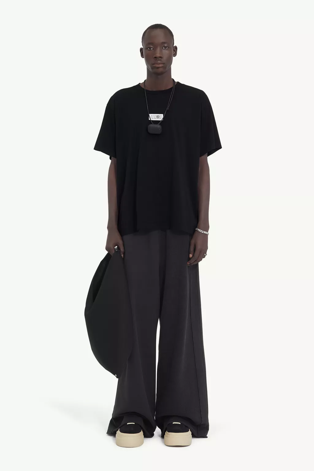THE NEWHOUSEブラックシースルーTシャツMN604 SH0GC0032_M20170_900_L.webp?sw