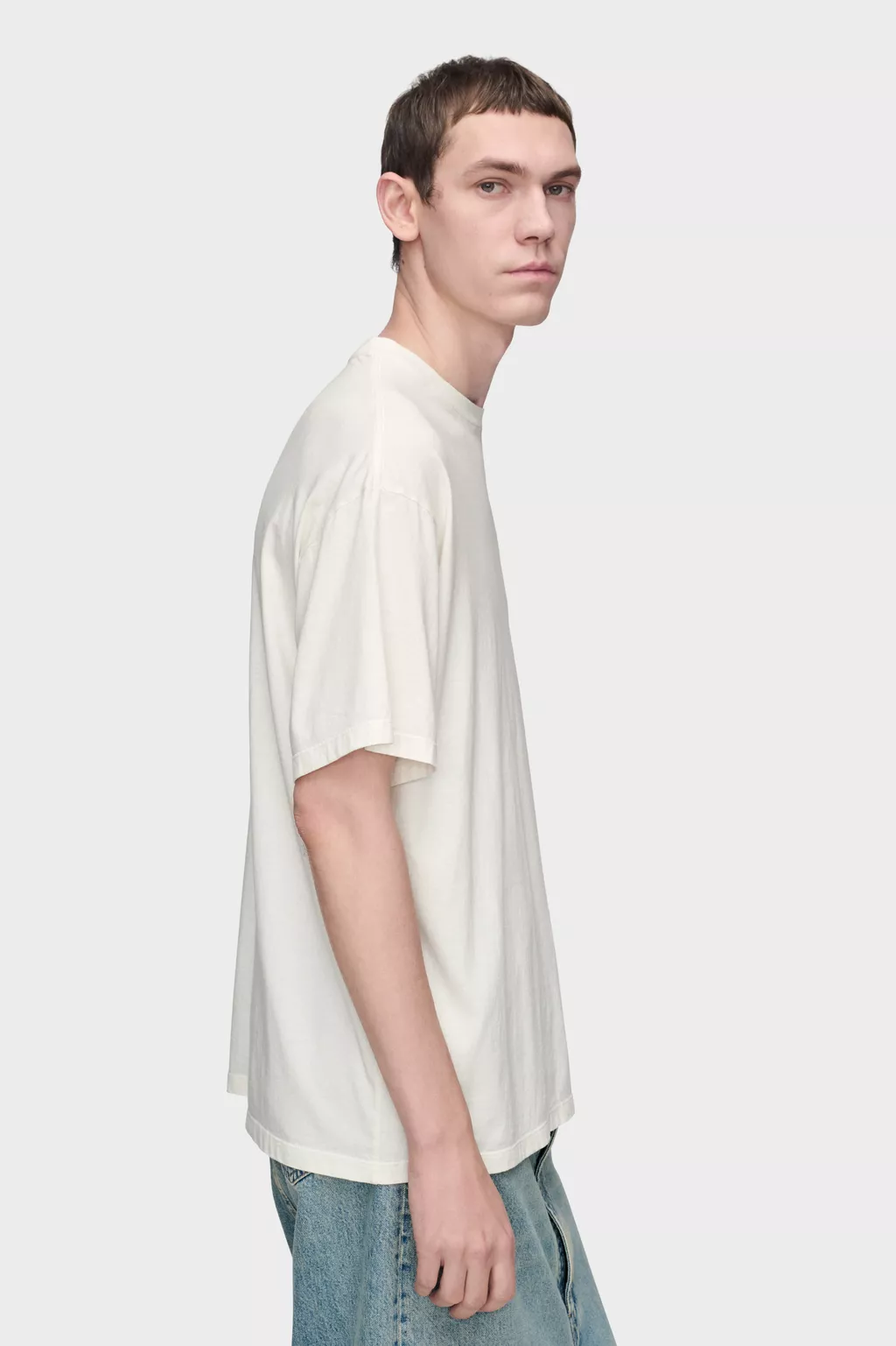 フラワー MM エンブロイダード コットンTシャツ ホワイト | Maison