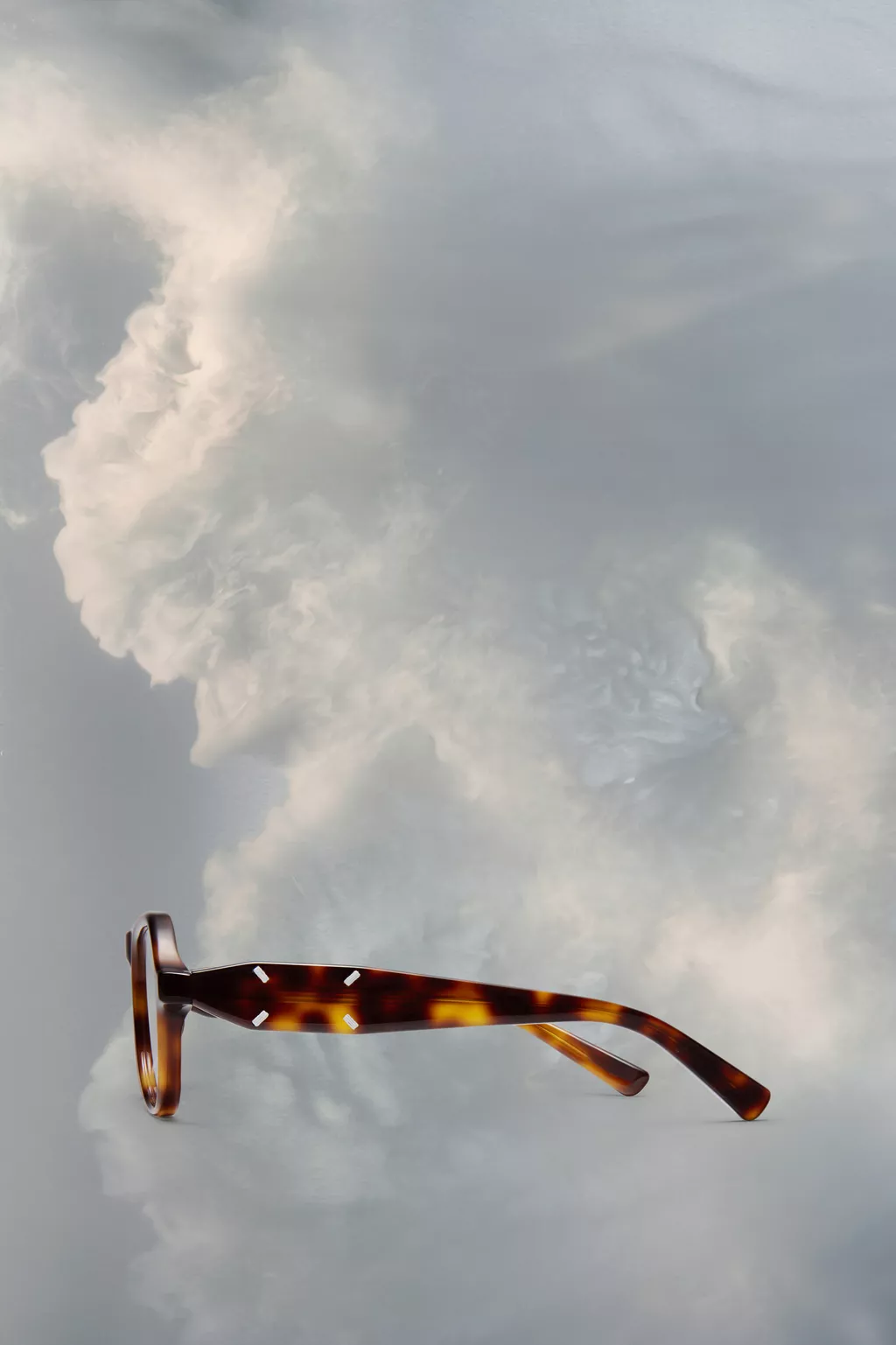 S33YC0049_M10048_963_A.webp?sw