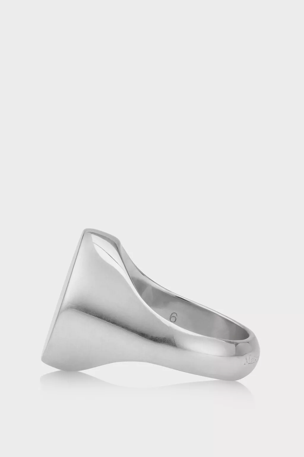 Silver Oval Chevaliere ring | Maison Margiela Official