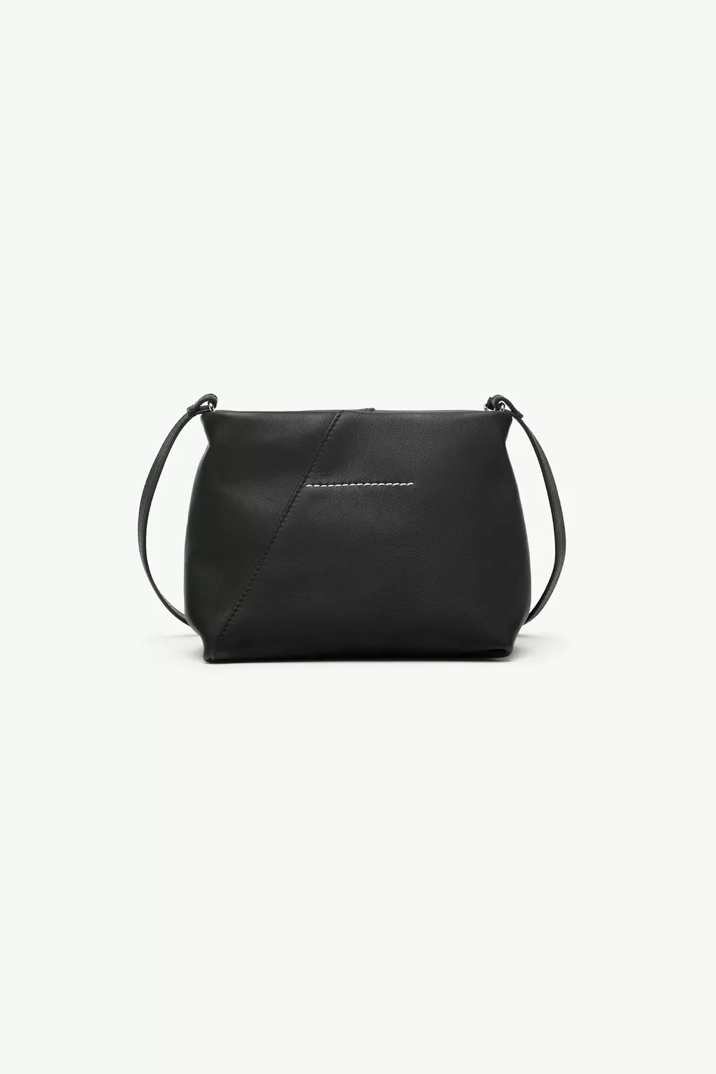 Black Japanese shoulder bag | MM6 Official