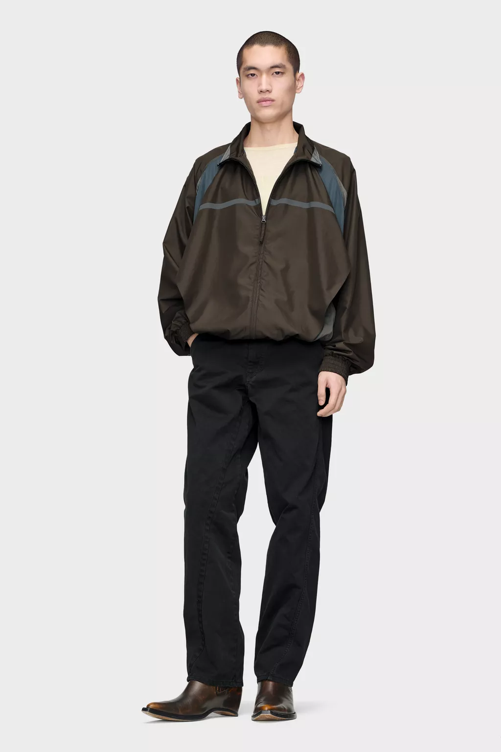 S50AM0663_S76420_961_S.webp?sw
