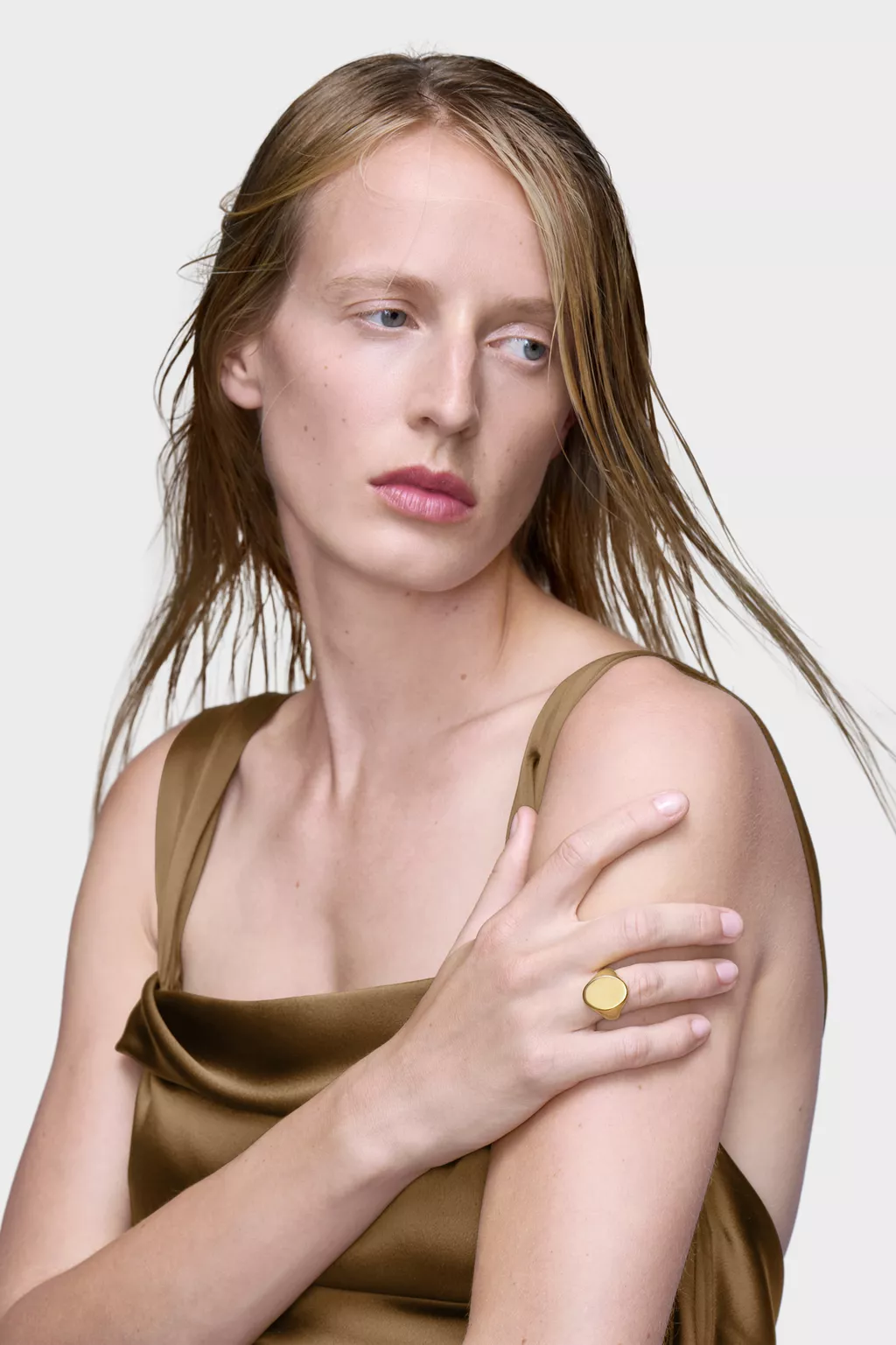 Maison Margiela 11 デコルティケリング　ゴールドリング　セット SM1UQ0125_P8866_202_S.webp?sw=