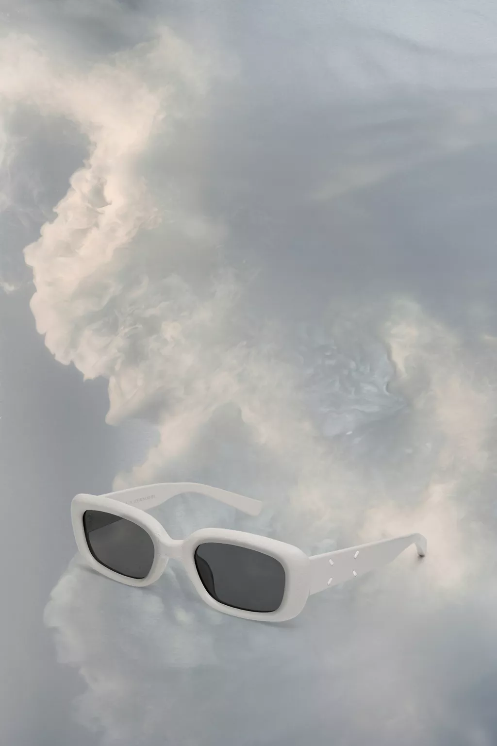 S33YC0039_M10038_962_E.webp?sw