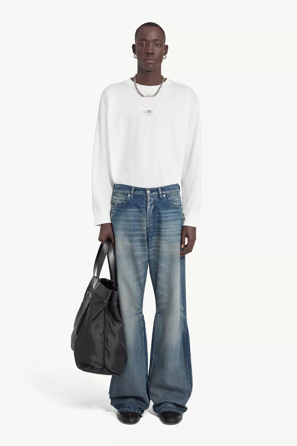 SH0LA0022_M30017_962_F.webp?sw