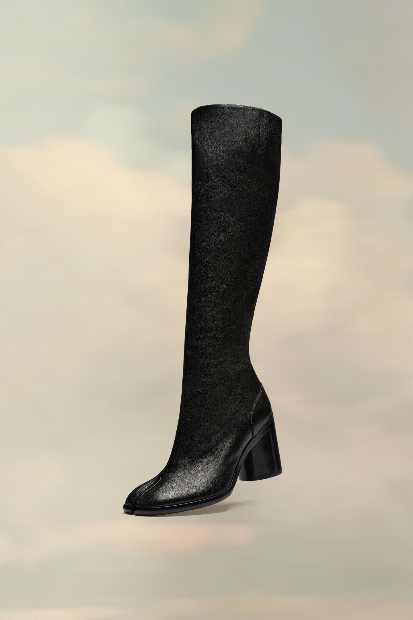 ブーツその他 Maison Margiela Boots Maison Margiela - Black Mid-Heel Tabi Boots – Frances May