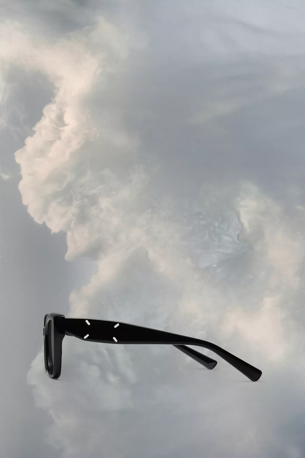 S33YC0045_M10044_961_A.webp?sw