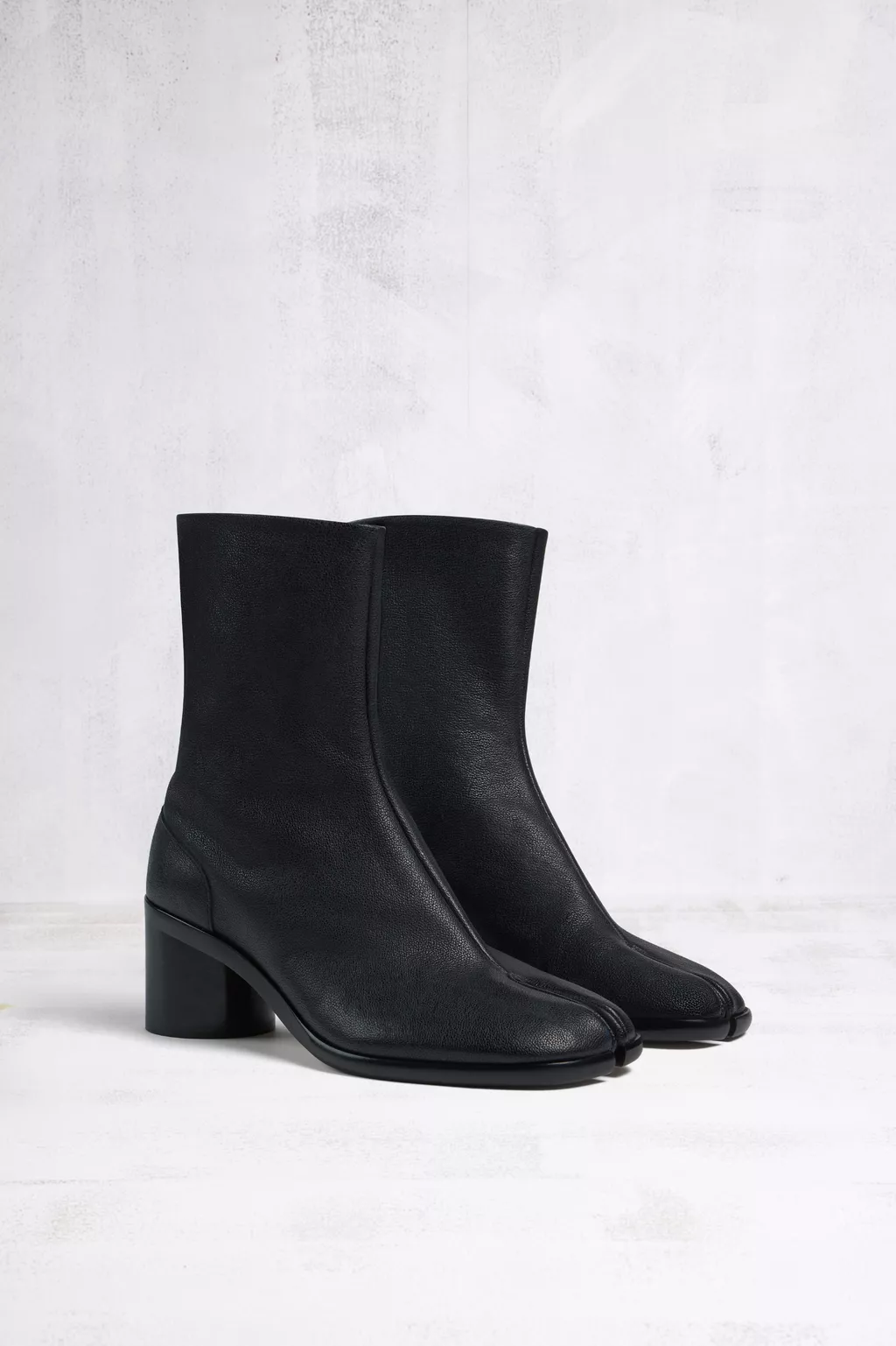 Maison Margiela TABI アンクルブーツ ブラックH60　38 S57WU0132_PR058_T8013_R.webp?