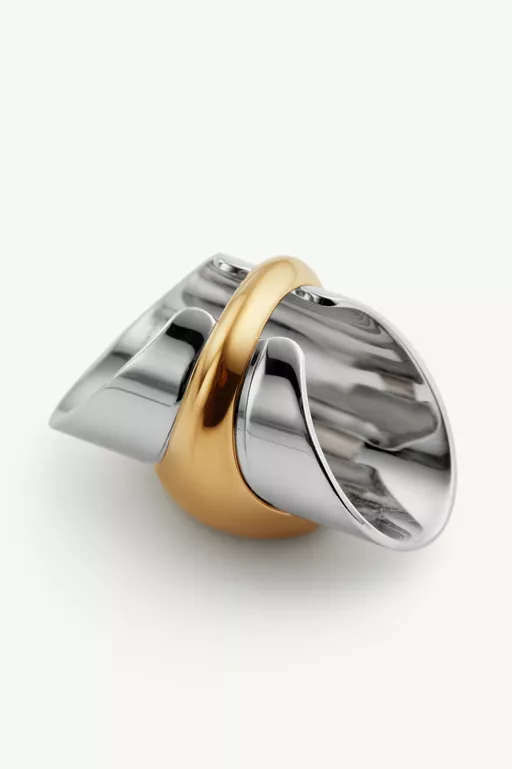 Vitrine Signet Ring - Rings