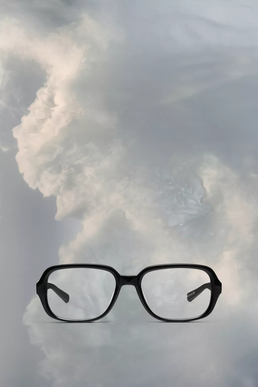 S33YC0050_M10049_961_F.webp?sw