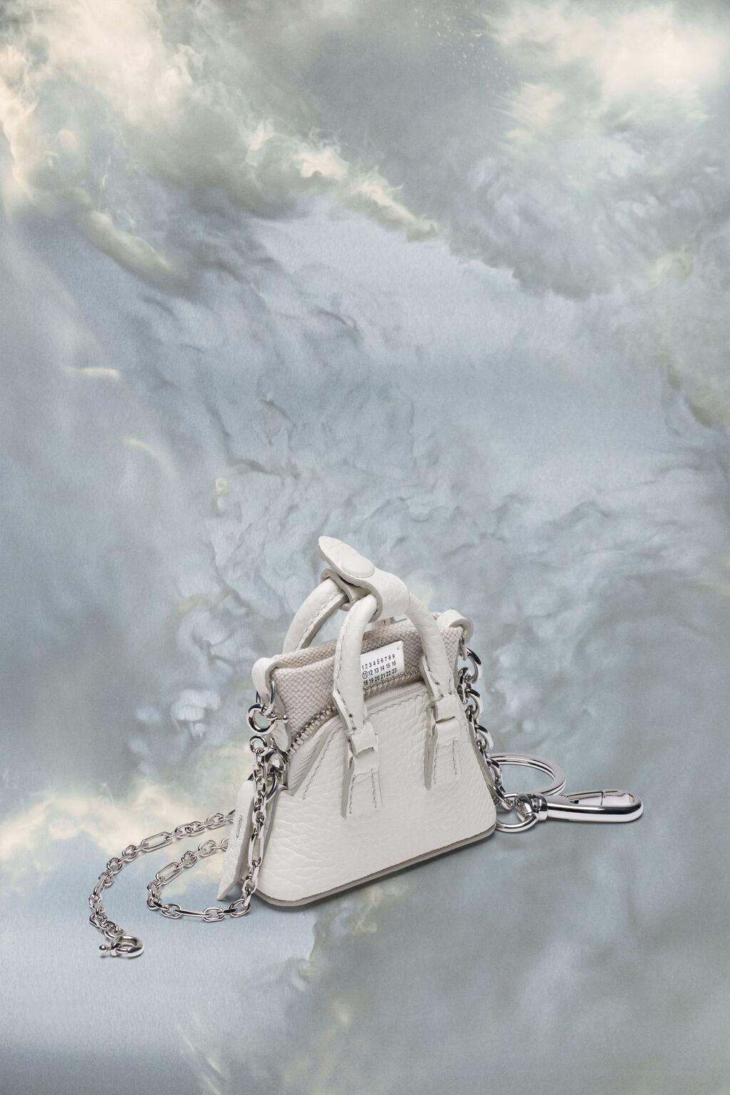 메종마르지엘라 5AC 인형 SA2VL0009P6421H0157