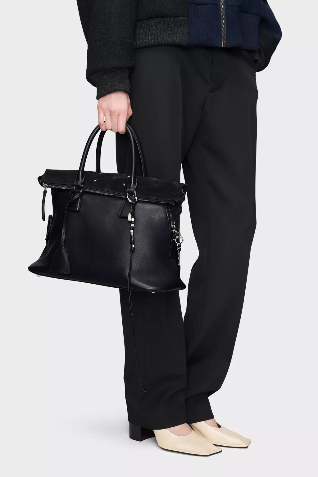 バッグ Maison Martin Margiela Teacher briefcase Black Letters Keyring | Maison Margiela Official