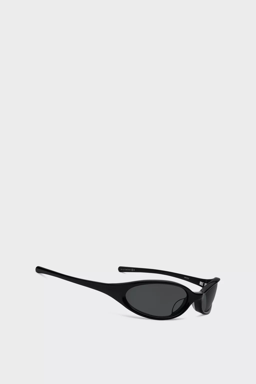 S33YC0058_M10070_961_E.webp?sw