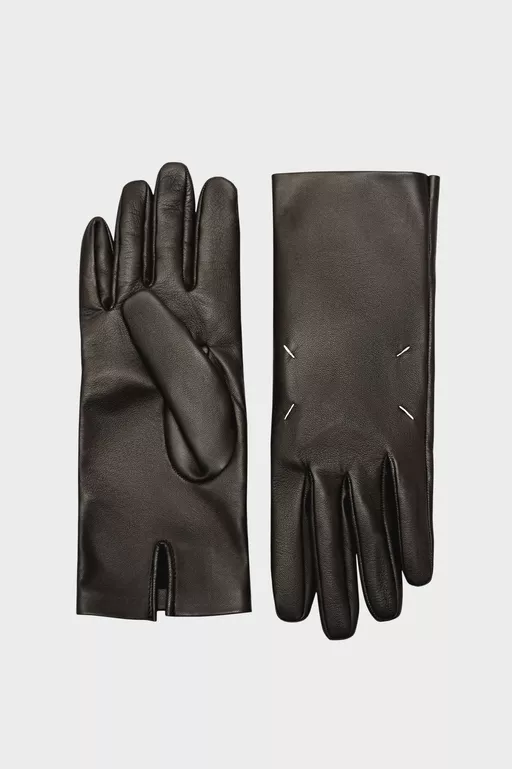 Four stitches gloves