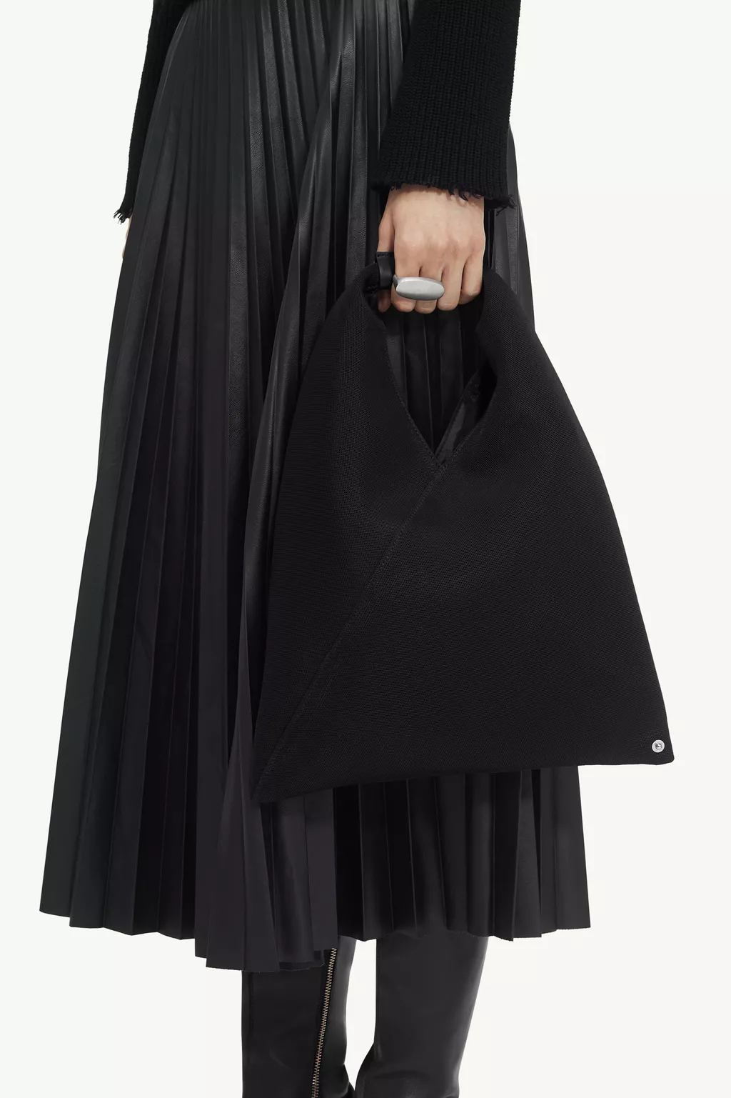 Black Japanese Bag Classic Medium | MM6 Official