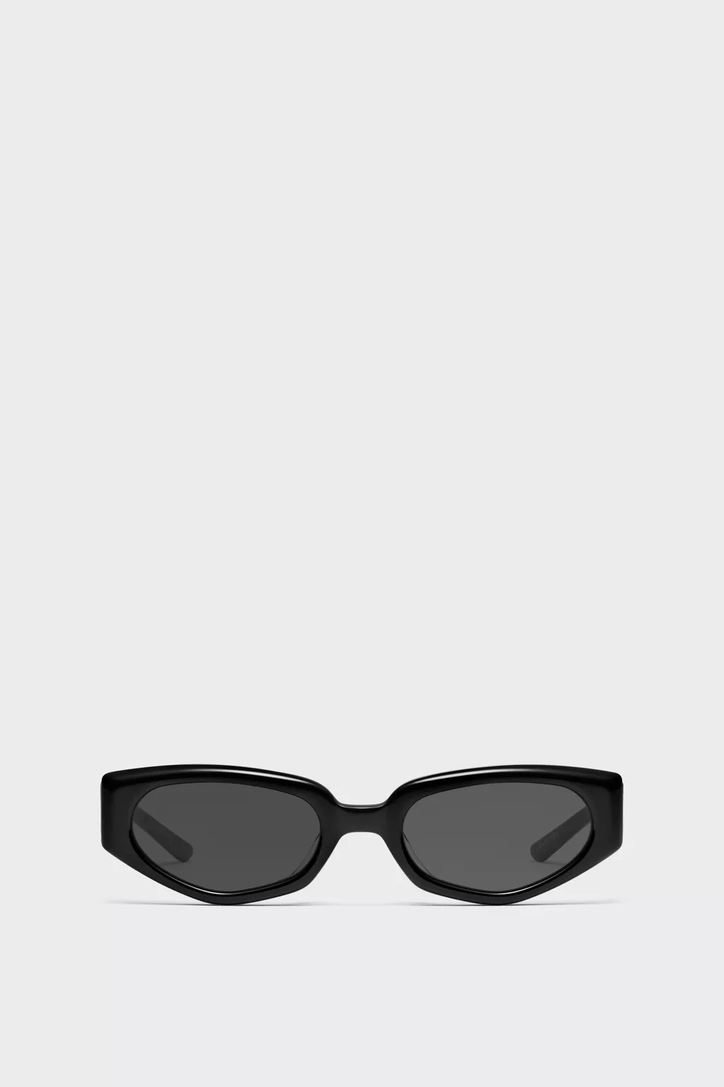 S33YC0062_M10074_961_F.webp?sw