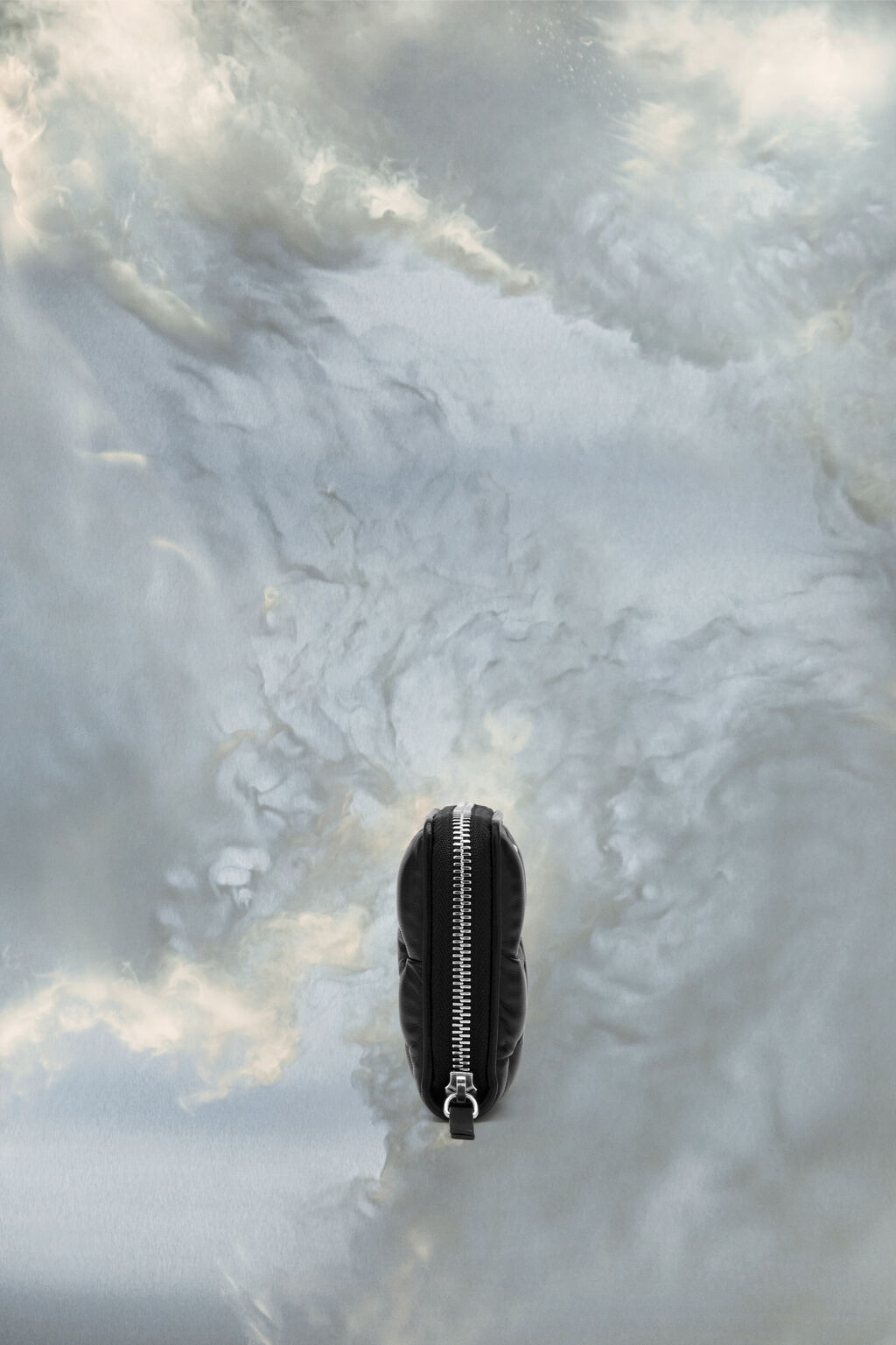 메종마르지엘라 스몰 글램 슬램 자수 지갑 SA1UI0032P6434T8013